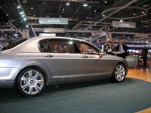 BENTLEY Flying Spur