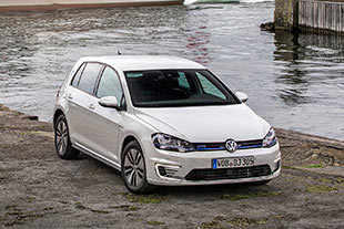 VOLKSWAGEN Golf GTE