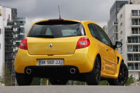 RENAULT CLIO III RS 2.0L 16v ESSENCE 203 ch EDITION SPORT CUP EN