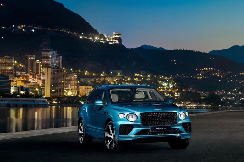 Nouvelle collection Bentley Bentayga EWB Azure Riviera