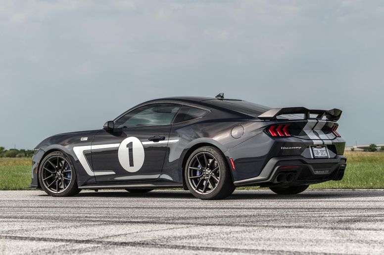 Plus de 850 ch pour la Mustang Dark Horse revue par Hennessey Performance