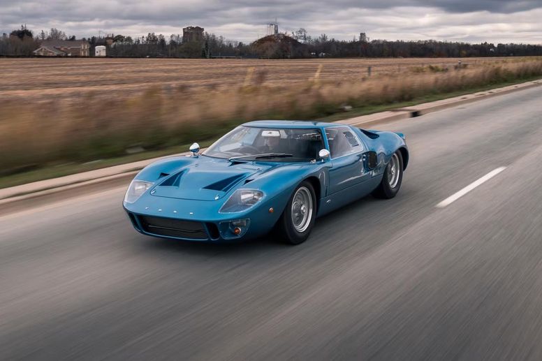 Une Ford GT40 MkI de route présentée aux enchères par Mecum Auctions