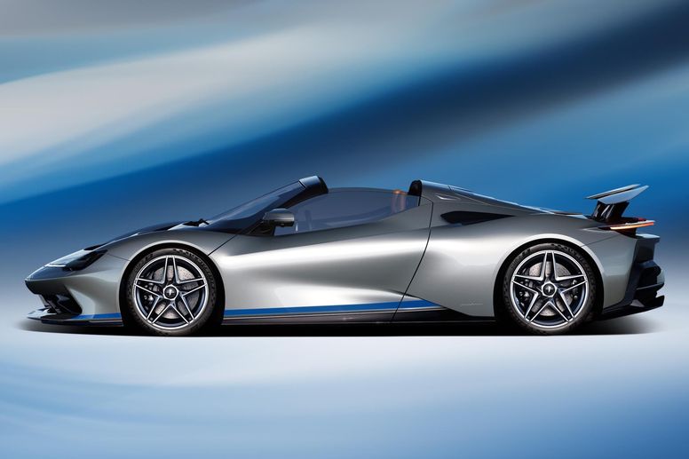 Automobili Pininfarina présente le one-off Battista Targamerica