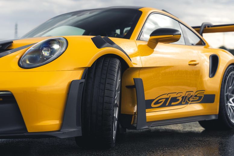 Porsche et Michelin proposent un nouveau pneumatique pluie