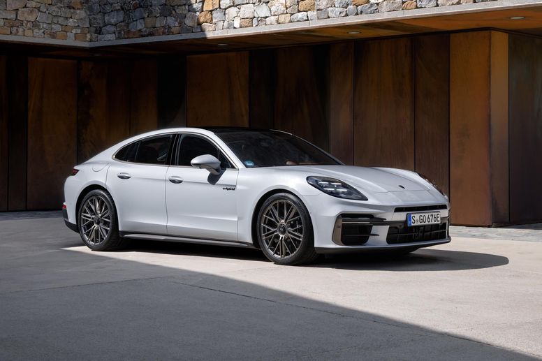 Nouvelles Porsche Panamera Turbo S E-Hybrid et Panamera GTS