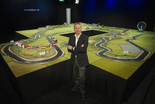 Un circuit Scalextric géant aux enchères