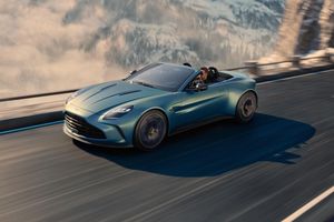 L'Aston Martin Vantage enlève le haut