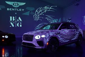 Bentley et l'artiste tatoueur Bang Bang font sensation à Miami