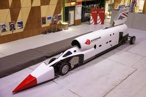 Le Bloodhound LSR en piste pour le record