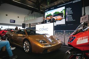 Pluie de records pour la vente Iconic Auctioneers de Silverstone