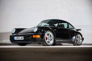 Silverstone Auctions : Porsche 911 Turbo S Leichtbau 1993