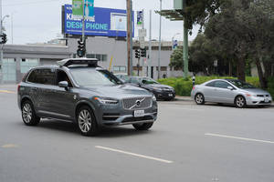 Premier accident mortel pour une voiture autonome