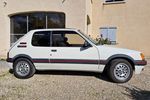 Peugeot 205 GTI 1.6 1988 - Crédit photo : Osenat