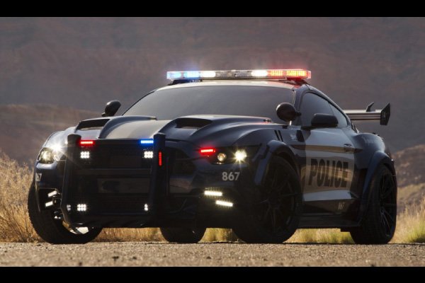 transformers voiture police