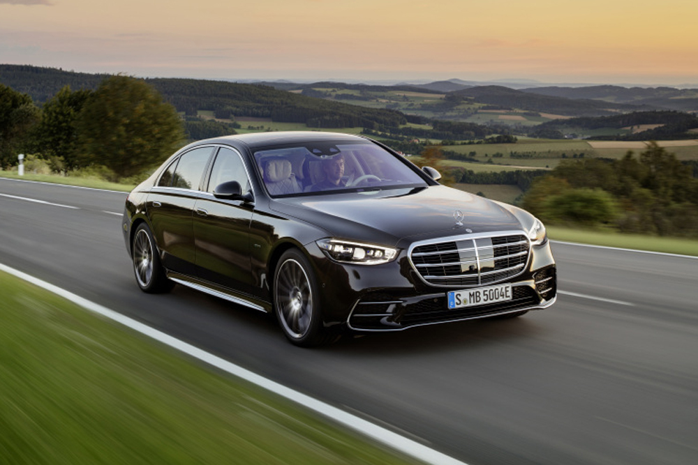 Ventes En Baisse Pour Mercedes Benz Actualite Automobile Motorlegend